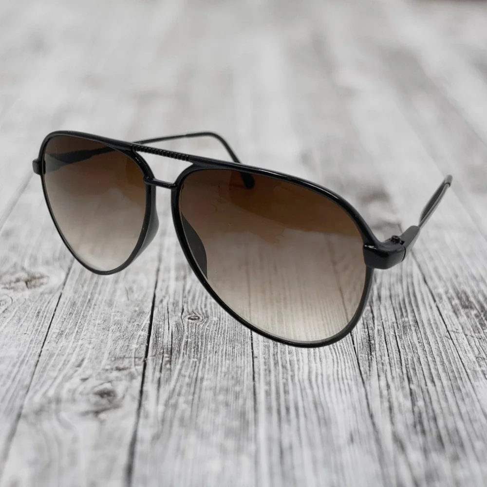 Unbranded timeless vintage
